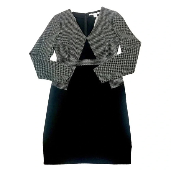 Diane Von Furstenburg Printed Stretch Crepe Dress - Picture 3 of 7